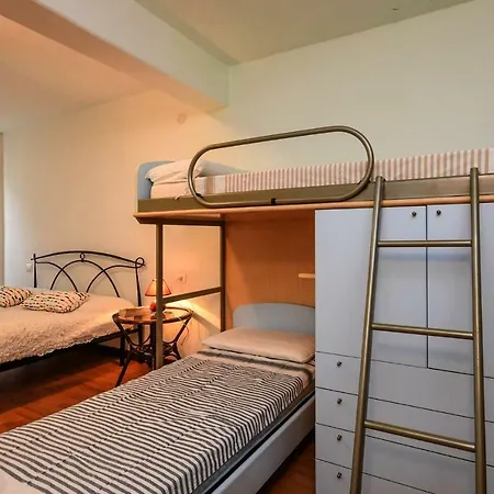 Apartment Grilli *
